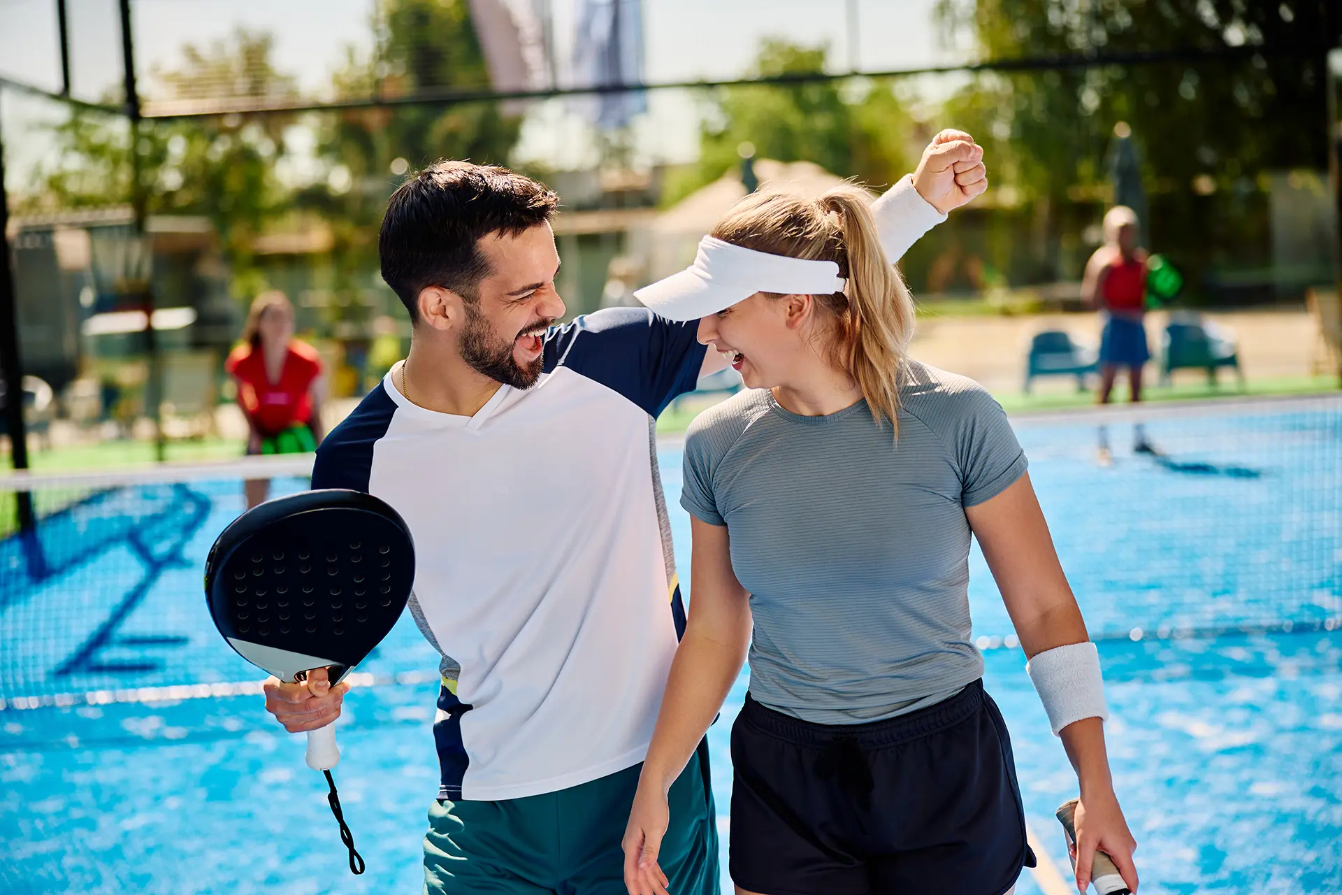 So wird der Traum vom eigenen Padel-Court mühelos wahr: Erfahren Sie jetzt, wie Sie in 3 Schritten zum eigenen Padel-Tennis-Angebot kommen!